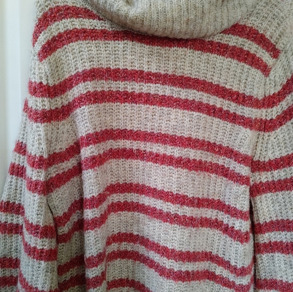 Wearing Your ❤️ On Your Sleeve Chunky Knit Turtleneck Sweater ~ L - Picture 5 of 11